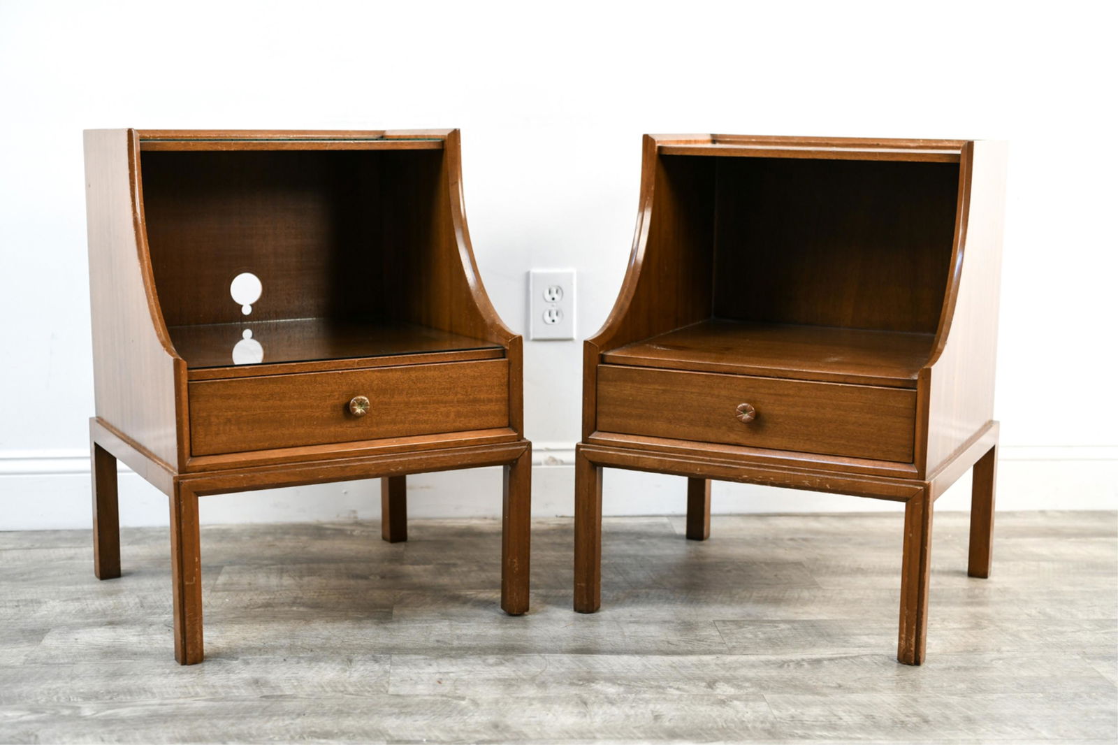 PAIR CHARAK MANNER OF PARZINGER END TABLES (1 of 8)