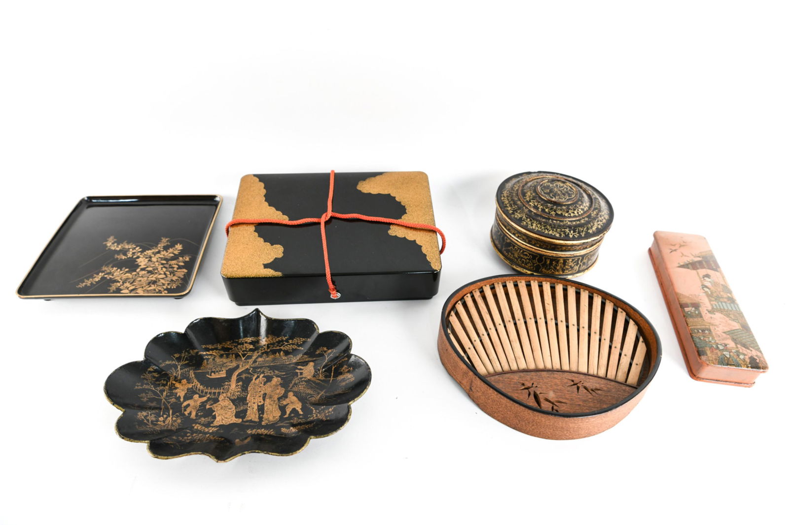 ASIAN LACQUERWARE GROUPING (1 of 10)