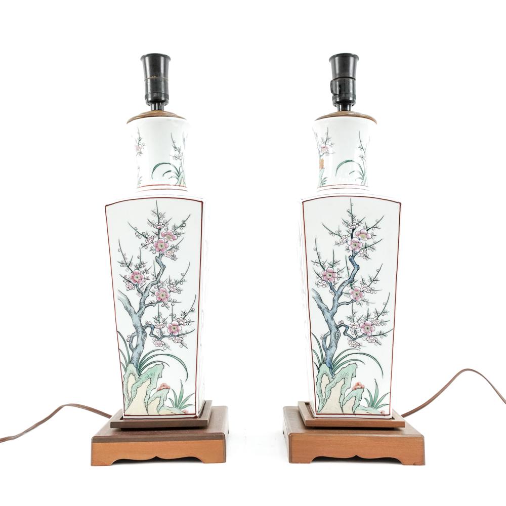 PAIR OF ASIAN CERAMIC LAMPS (1 of 16)