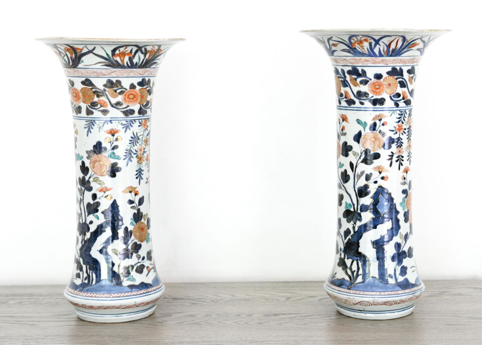 PAIR 19TH C. IMARI PORCELAIN BEAKER SHAPED VASES (1 of 20)