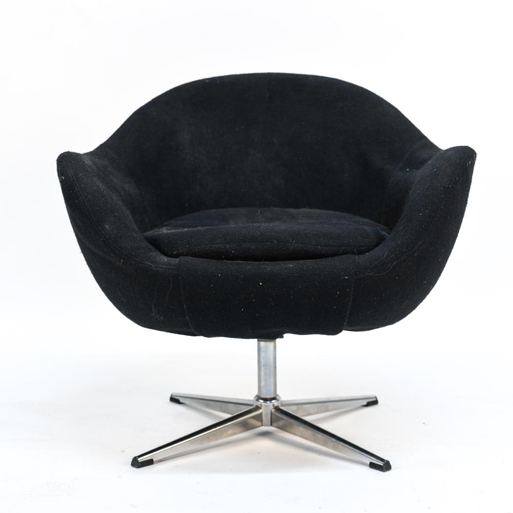 OVERMAN STYLE POD CHAIR (1 of 12)