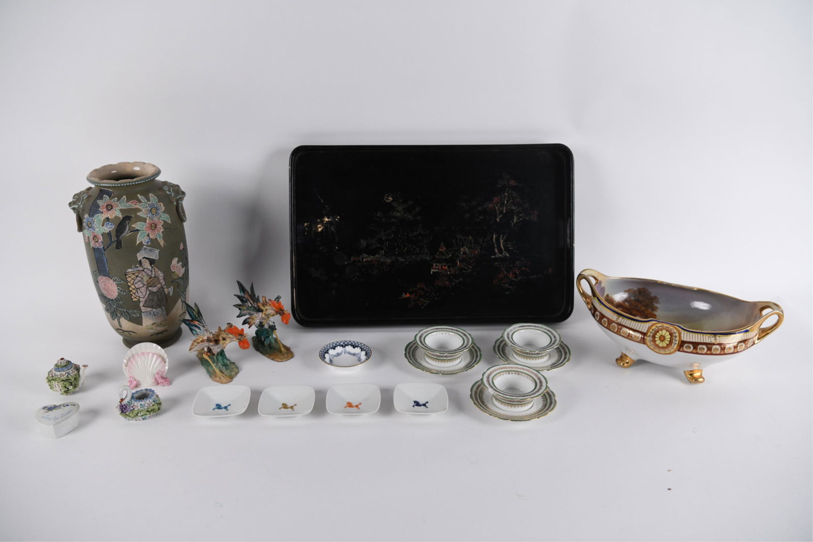 DECORATIVE GROUPING INCL. PORCELAIN (1 of 18)