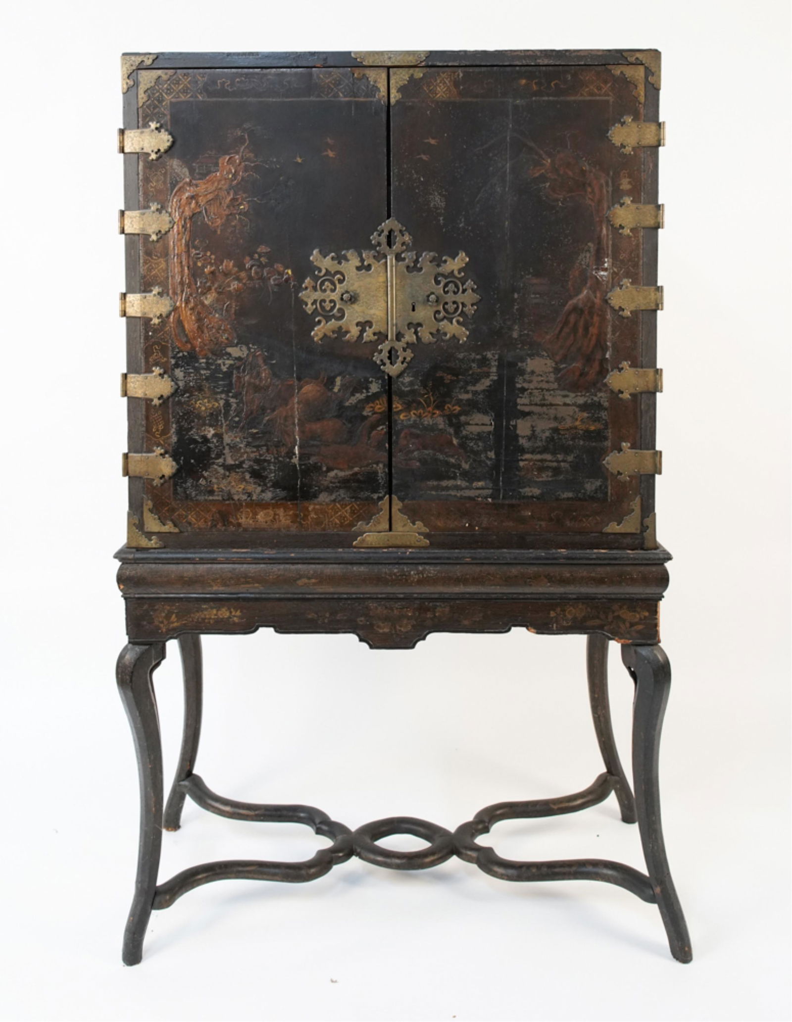 17TH / 18TH C. JAPANESE LACQUER CABINET ON STAND (1 of 20)