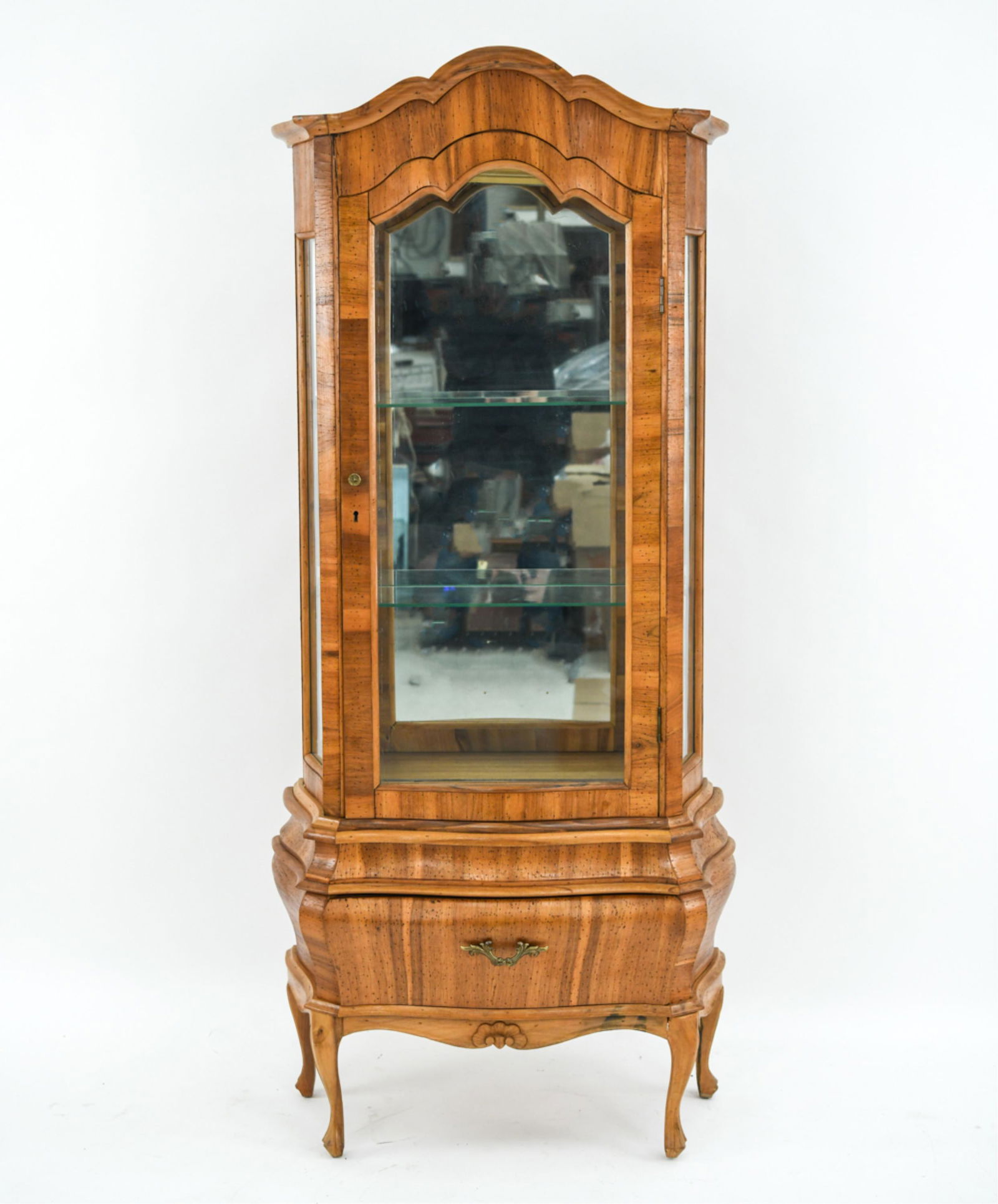 FRENCH STYLE ILLUMINATED VITRINE CABINET (1 of 19)