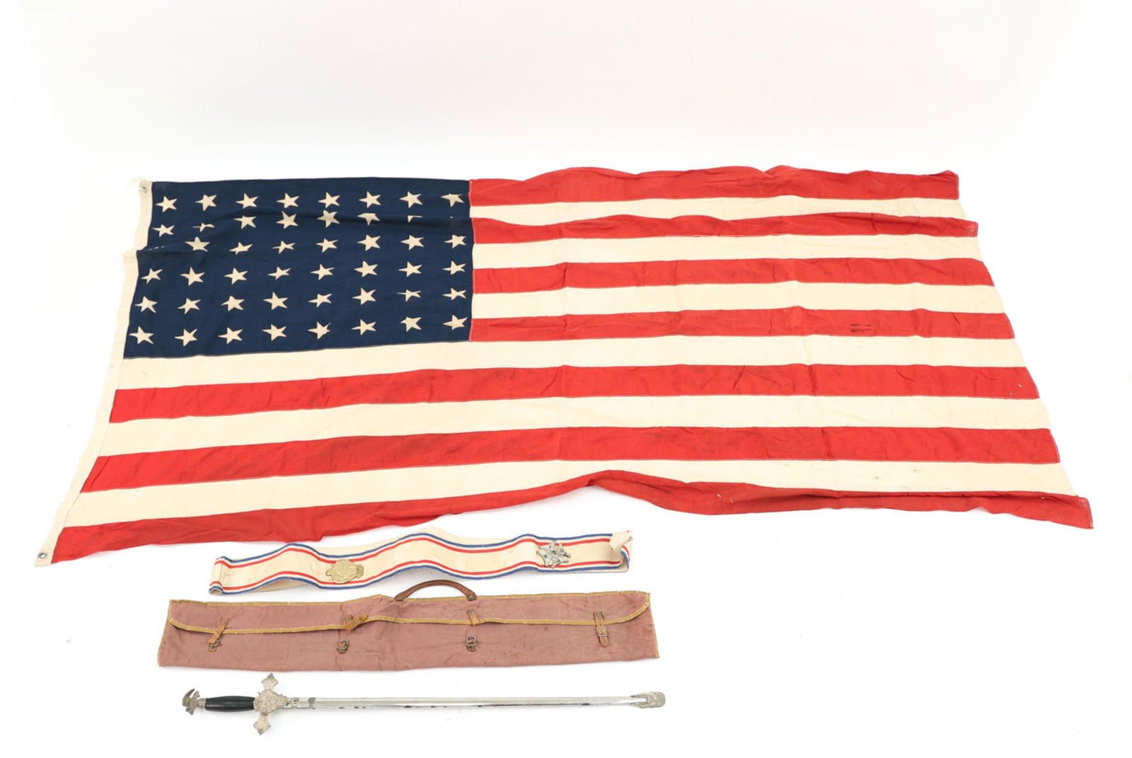 1902 KNIGHTS OF COLUMBUS REGALIA, SWORD & FLAG (1 of 20)