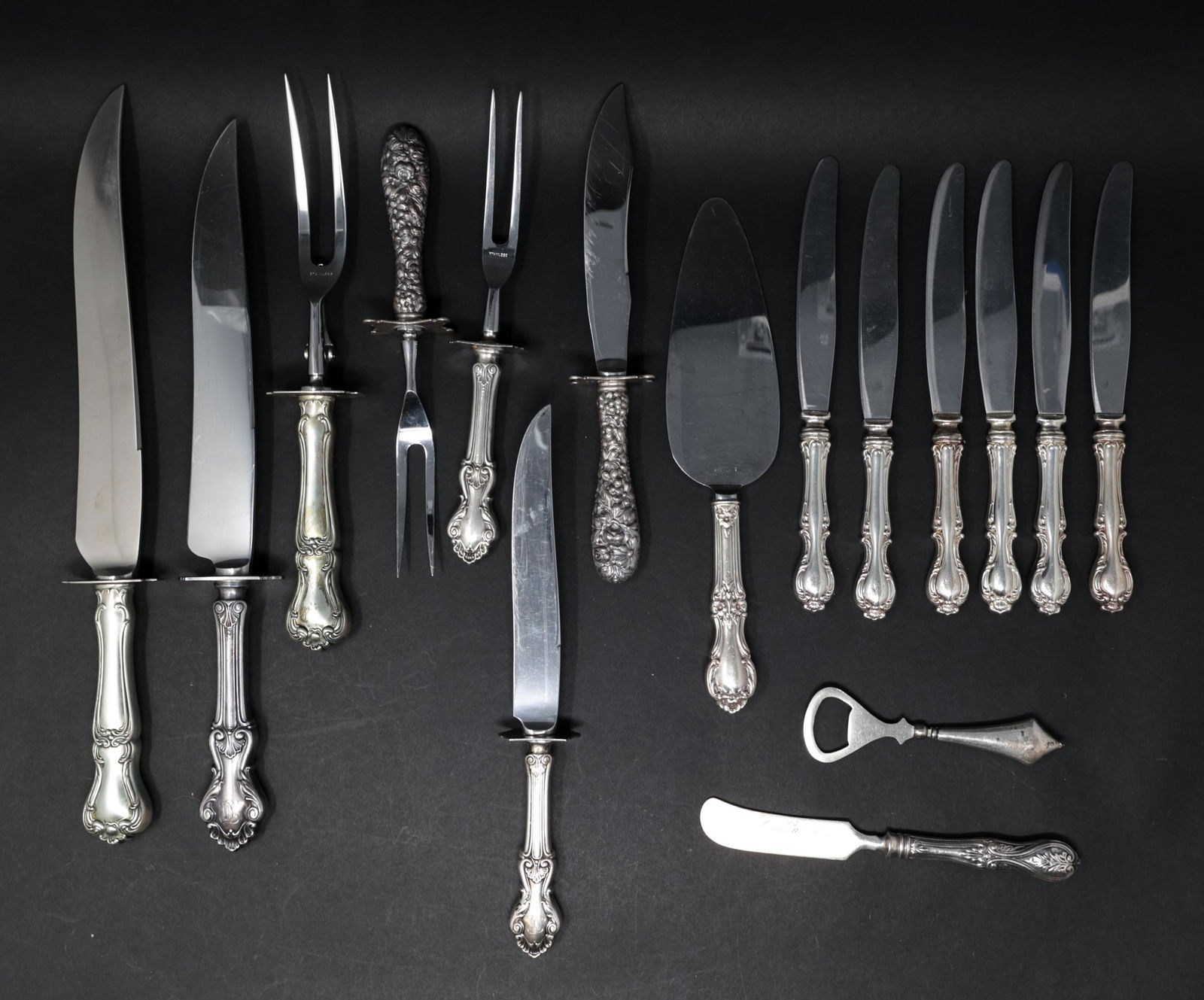 GROUPING OF SILVER HANDLED KNIVES/ SERVING (1 of 16)