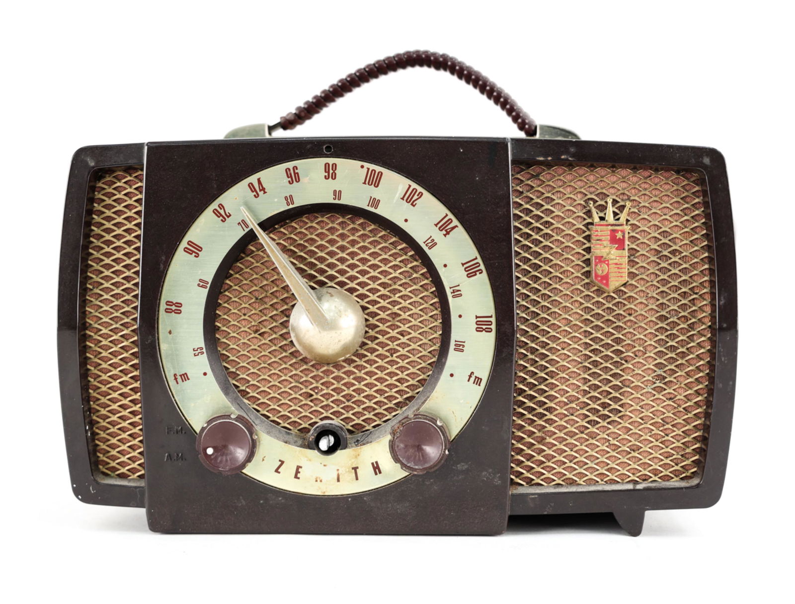 ZENITH H724 RADIO: Dimensions: H 8.5" x W 14.5" x D 8.75" Condition: Working. Surface wear consistent with age and use including some soiling. Loss to cording on handle.