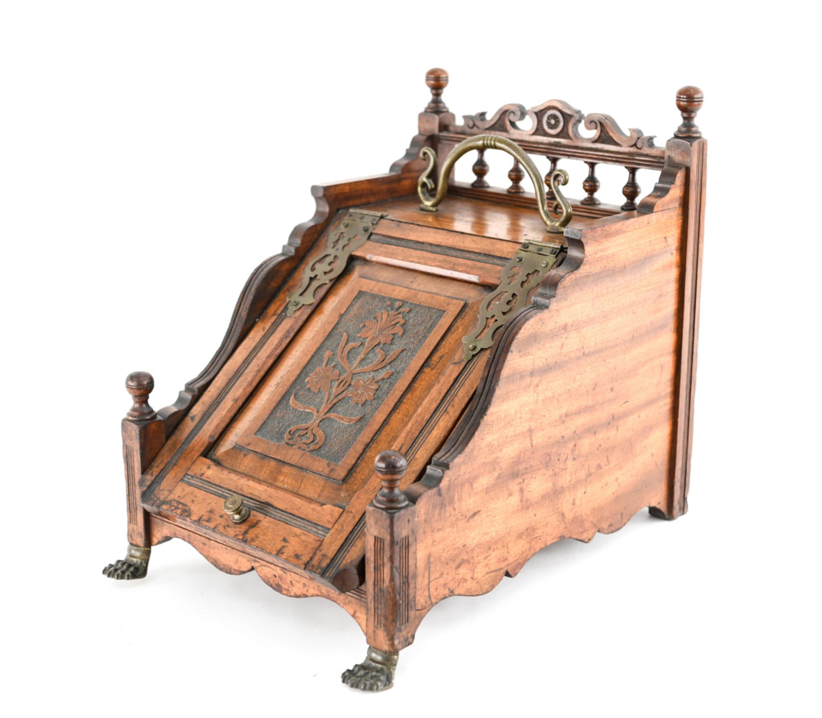 VICTORIAN OAK COAL SCUTTLE (1 of 15)