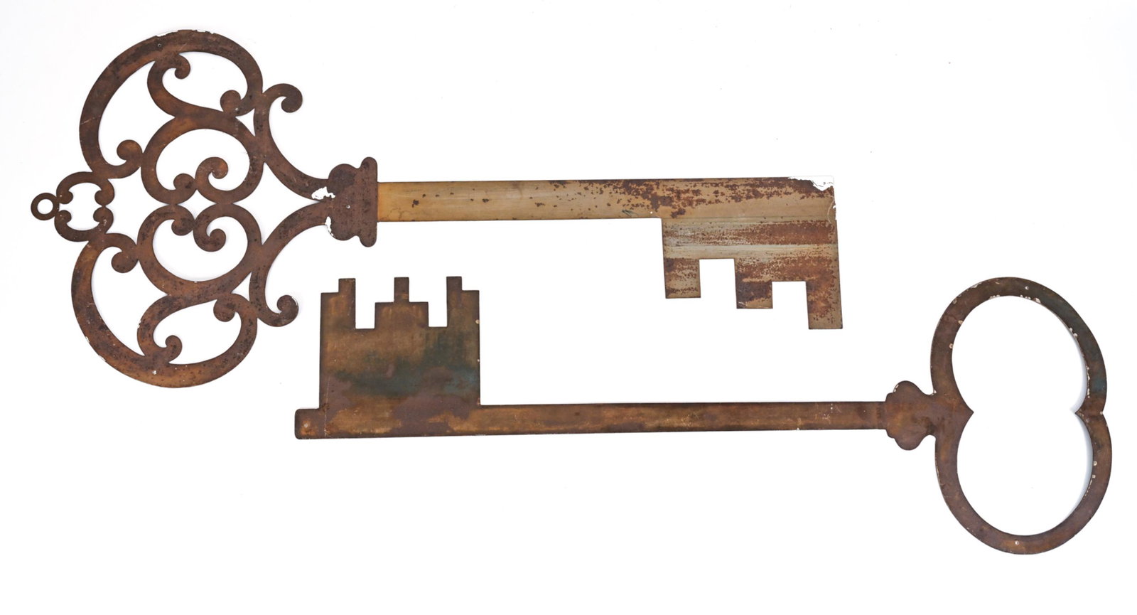 PAIR OF IRON FRENCH KEYS OF AVIGNON, C. 1750 (1 of 10)