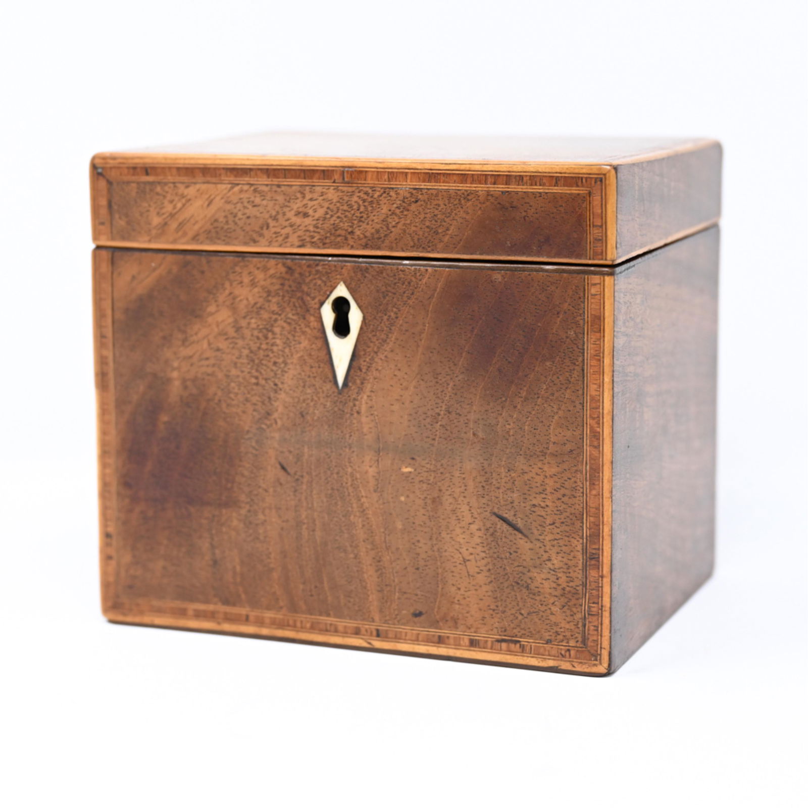 SMALL ANTIQUE WOODEN BOX W/ INLAY (1 of 17)