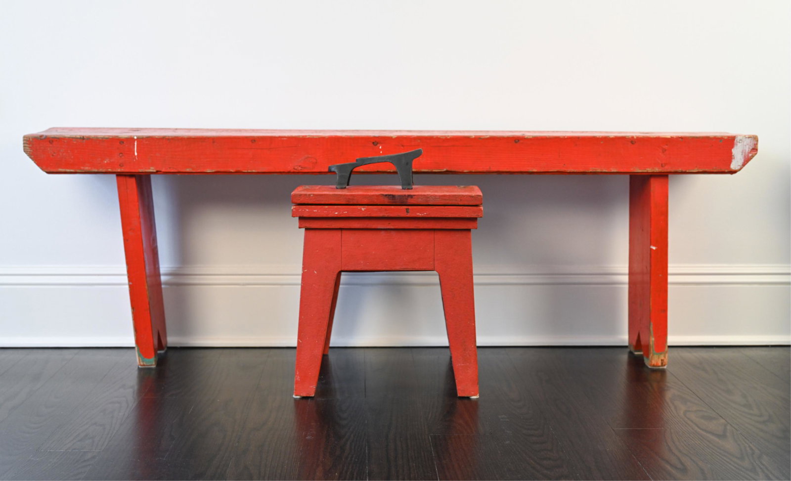 ANTIQUE RED PAINTED SHOE SHINE STOOL & BENCH (1 of 16)