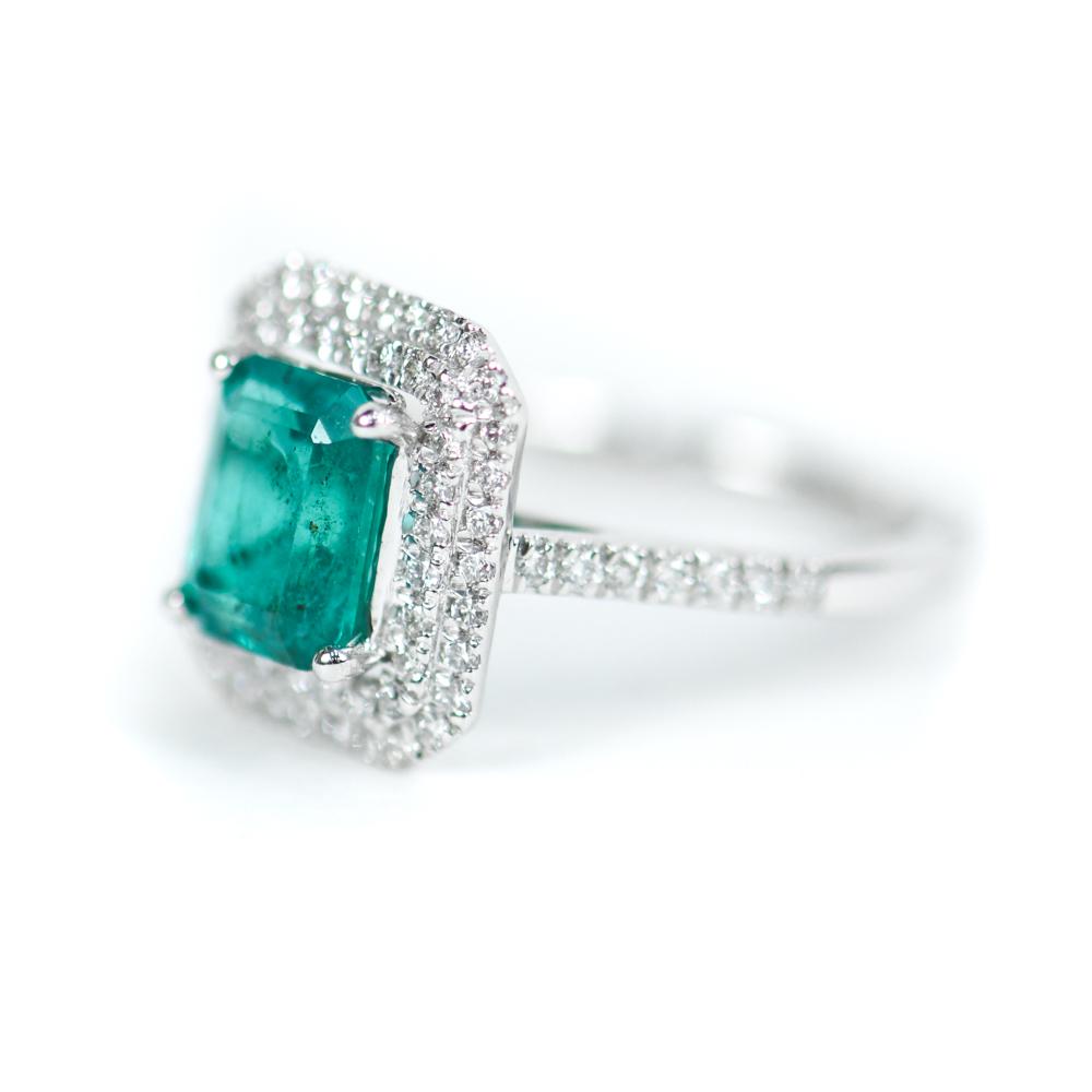 PLATINUM EMERALD & DIAMOND RING (1 of 12)