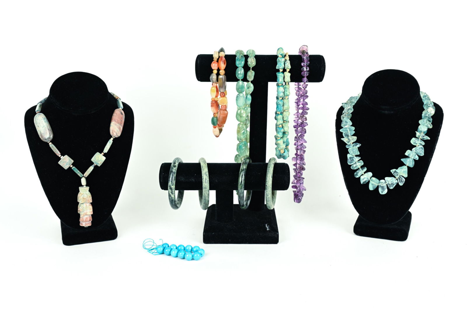 GROUPING OF STONE AND QUARTZ JEWELRY (1 of 15)