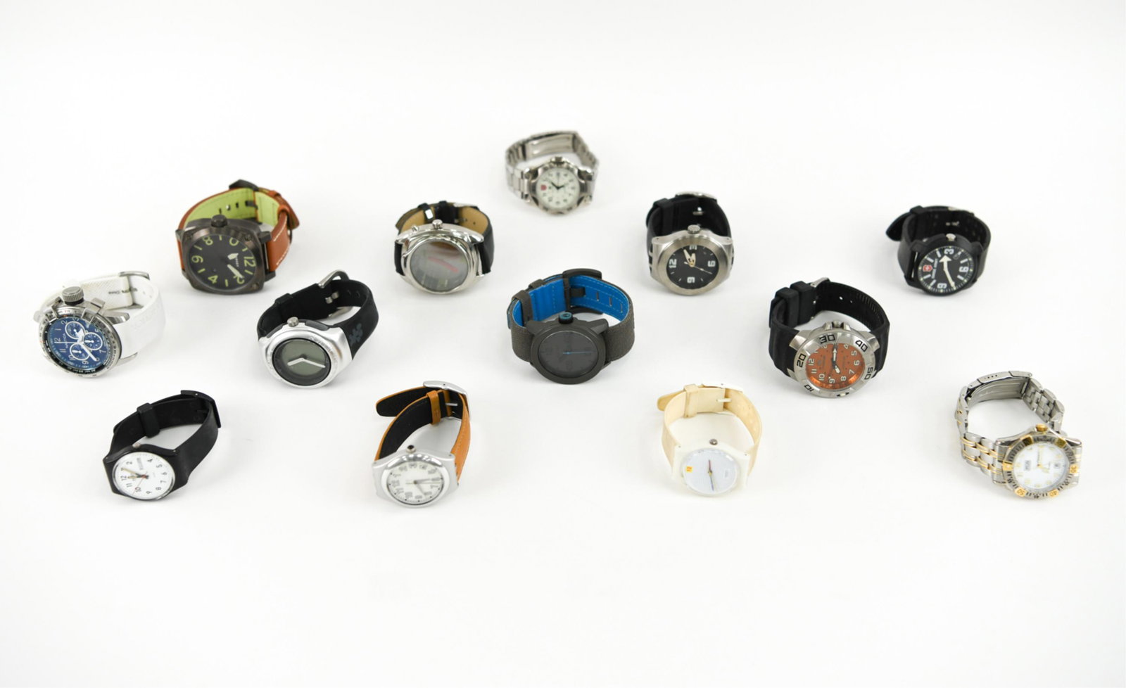GROUPING OF CONTEMPORARY MEN'S WATCHES (1 of 12)