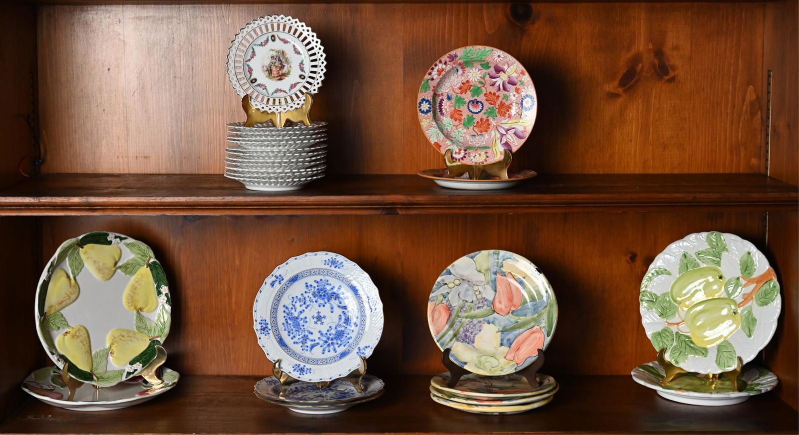 GROUPING OF CERAMIC PLATES (1 of 12)