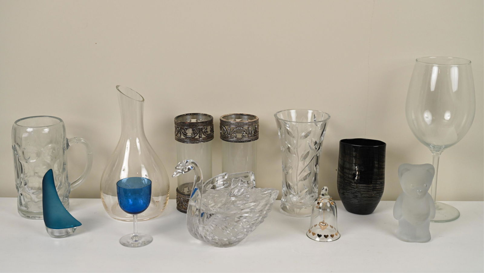DECORATIVE GLASS GROUPING INCL. NYBRO SWEDEN (1 of 13)