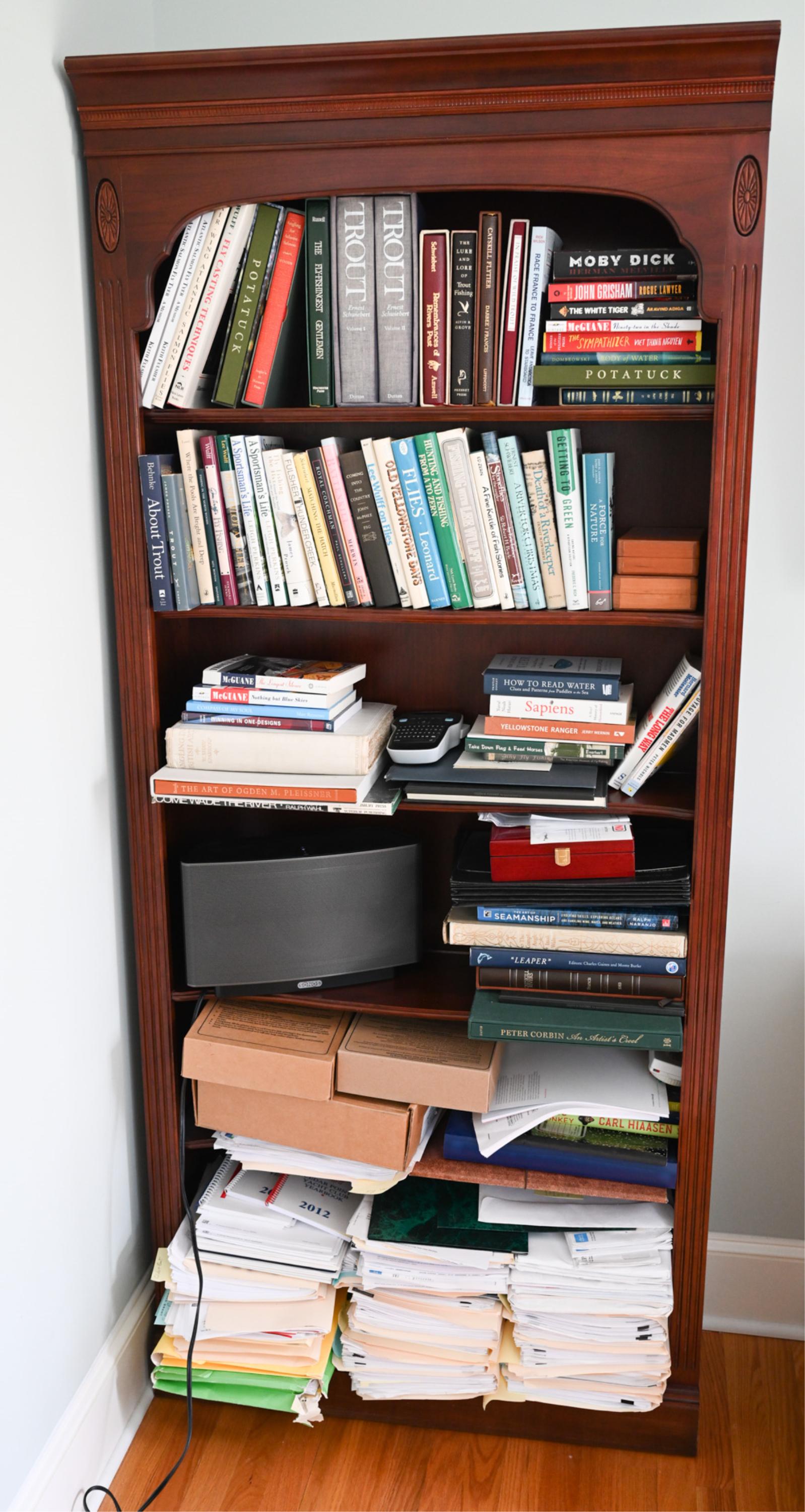 CONTEMPORARY BOOKCASE (1 of 6)