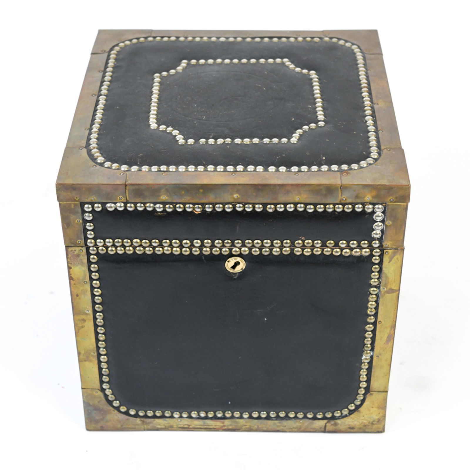 VINTAGE WOOD, LEATHER, & BRASS CAMPAIGN TRUNK (1 of 13)