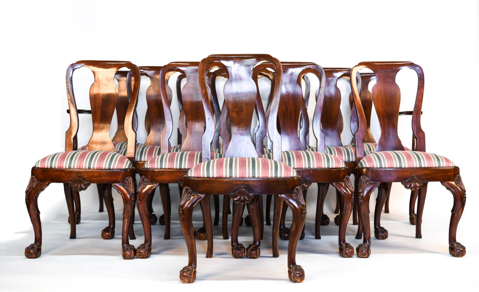 (12) MAHOGANY CHIPPENDALE STYLE DINING CHAIRS (1 of 18)