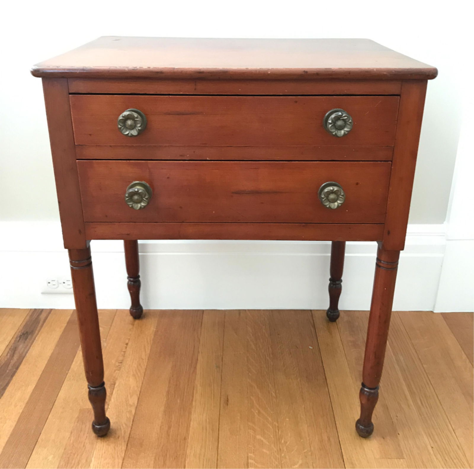 FEDERAL SHERATON STYLE TWO-DRAWER SIDE TABLE (1 of 7)