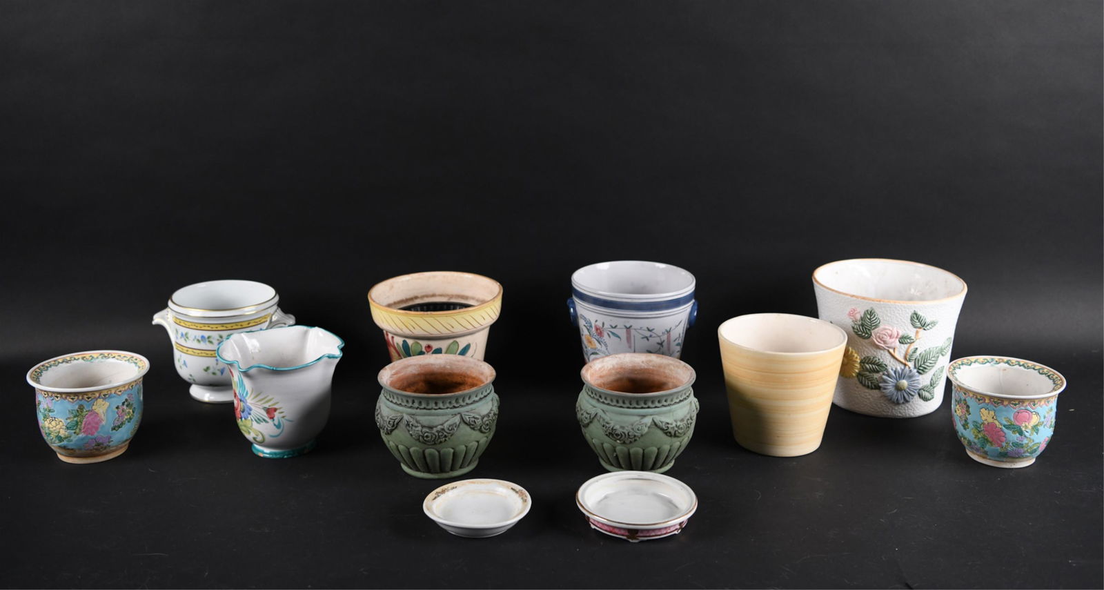 (12) CERAMIC CACHE POT GROUPING (1 of 18)