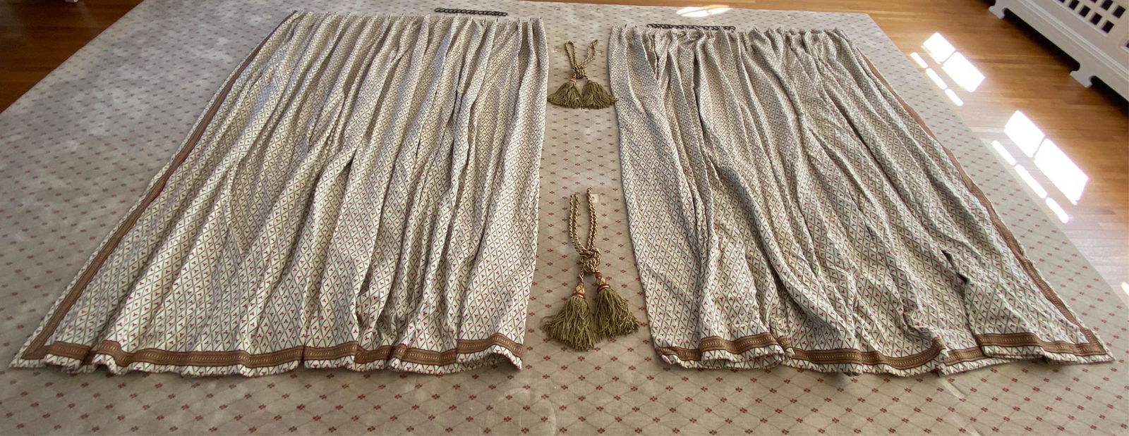 PAIR OF CUSTOM PARISH HADLEY DESIGN DRAPERIES (1 of 15)