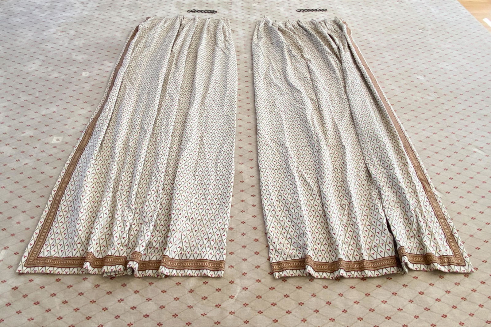 PAIR OF CUSTOM PARISH HADLEY DESIGN DRAPERIES (1 of 10)