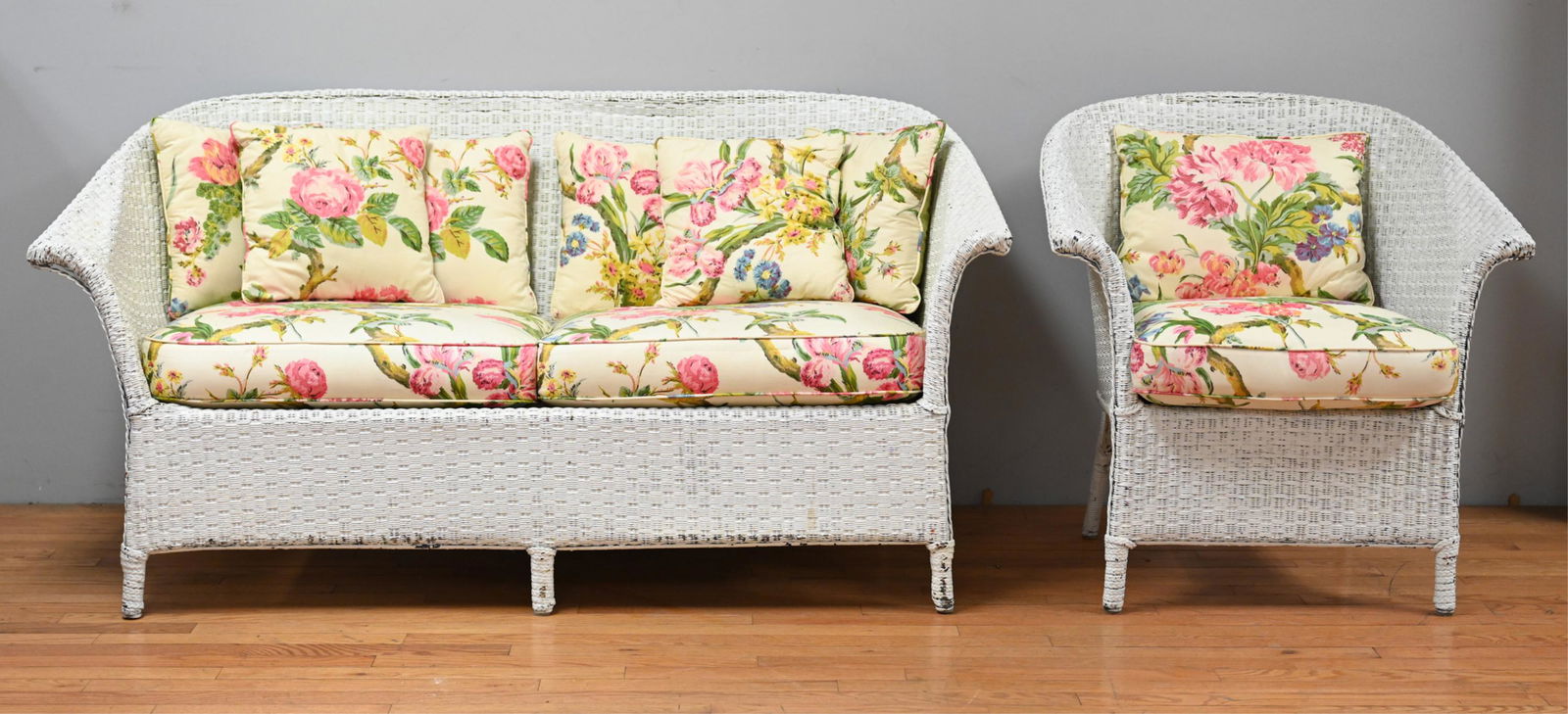 C.W. SIEBERT CO. WICKER SOFA AND CHAIR (1 of 11)