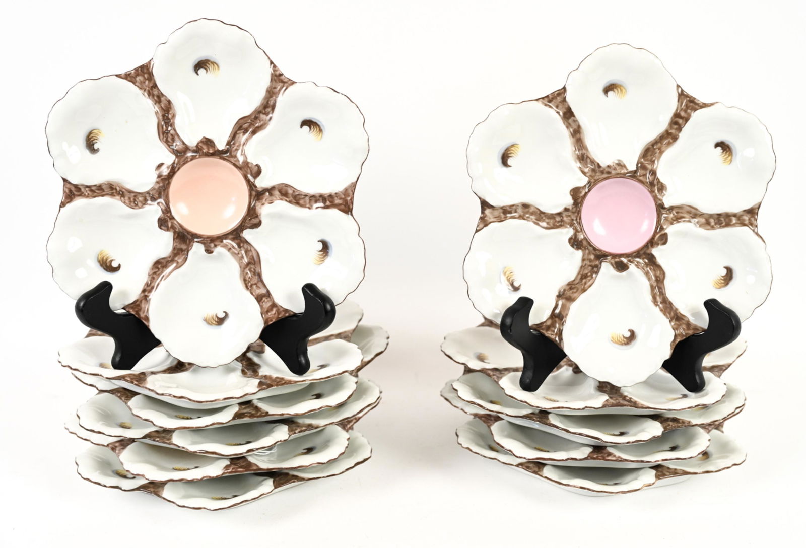 (12) LIMOGES PORCELAIN OYSTER PLATES (1 of 11)