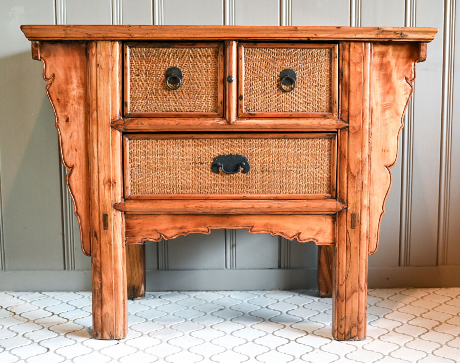 CONTEMPORARY CHINESE STYLE CABINET (1 of 13)