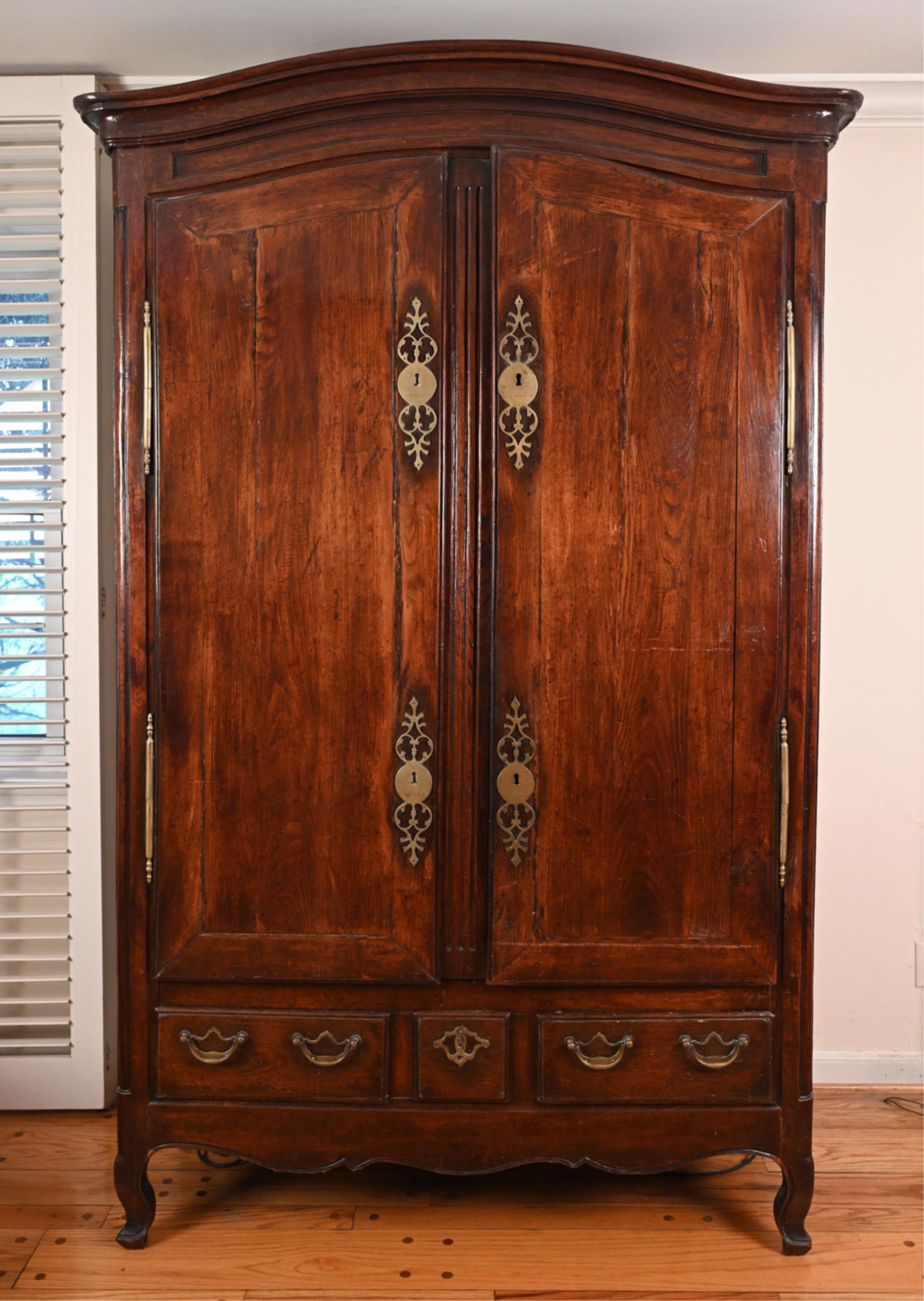 ANTIQUE FRENCH ARMOIRE (1 of 18)