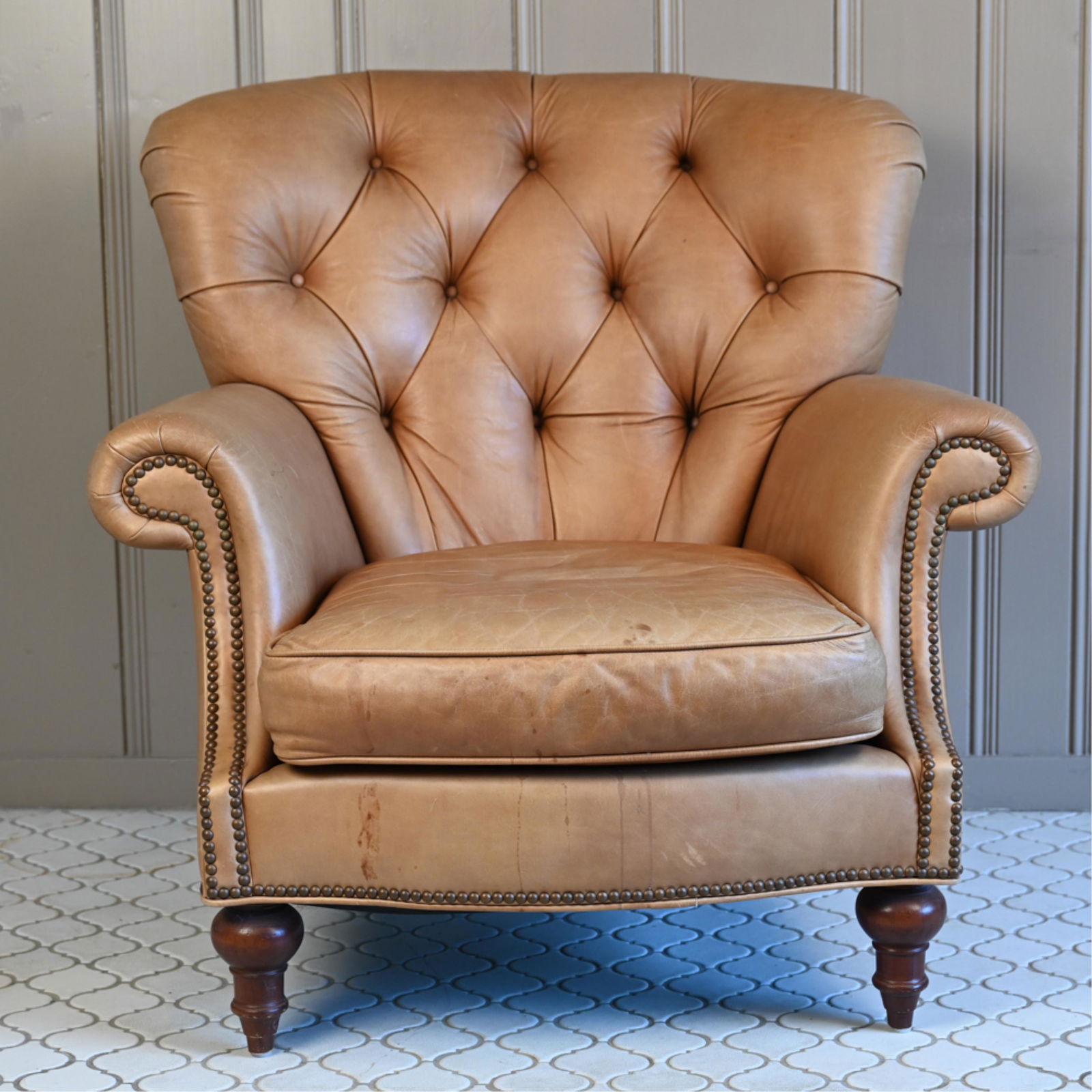 MODERN CENTURY TUFTED LEATHER LIBRARY CHAIR (1 of 15)
