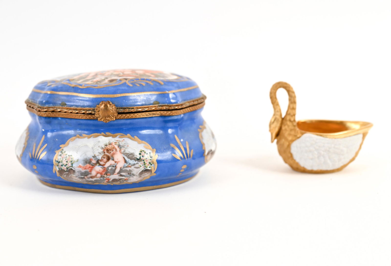 SEVRES PORCELAIN SWAN DISH & PAINTED DRESSER BOX (1 of 17)