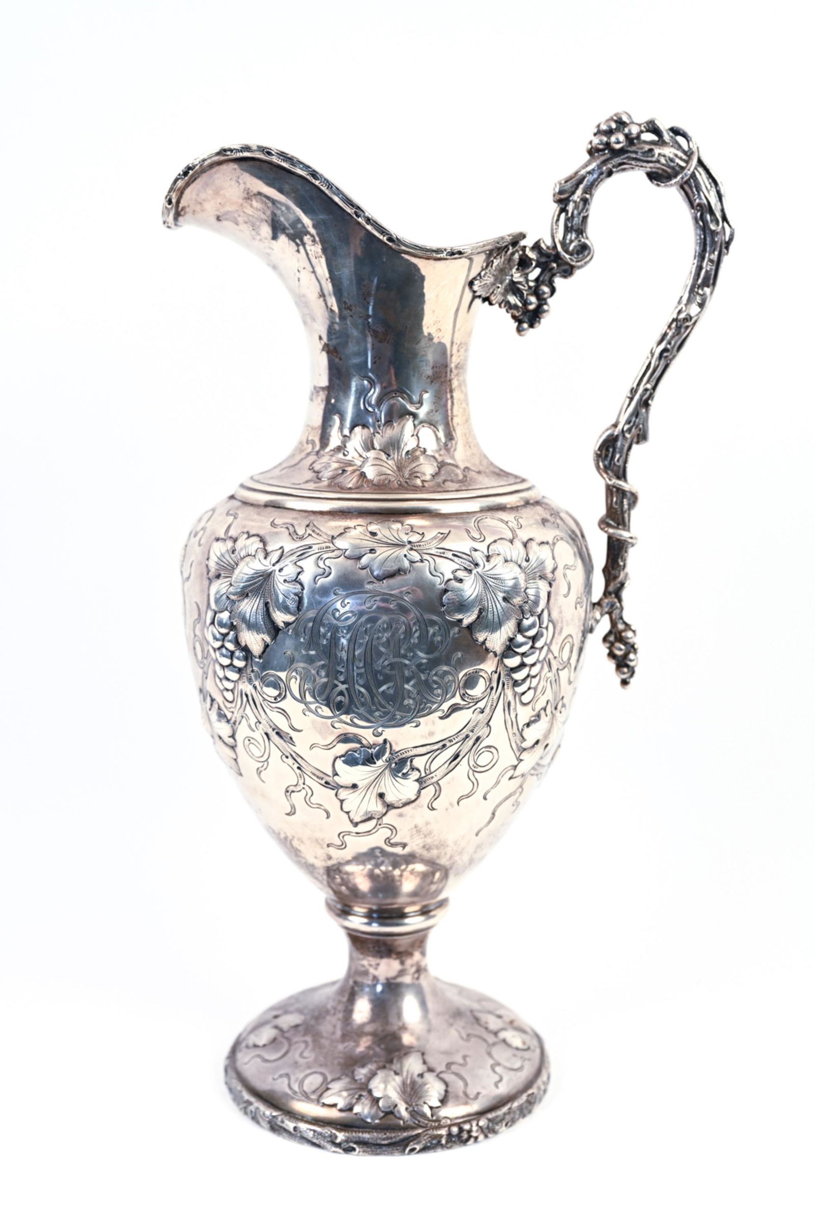 BAILEY BANKS & BIDDLE CO. STERLING SILVER EWER (1 of 18)