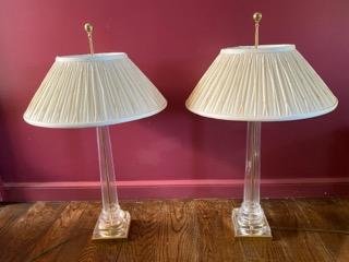 PAIR OF MODERN BRASS & GLASS COLUMN FORM LAMPS (1 of 10)