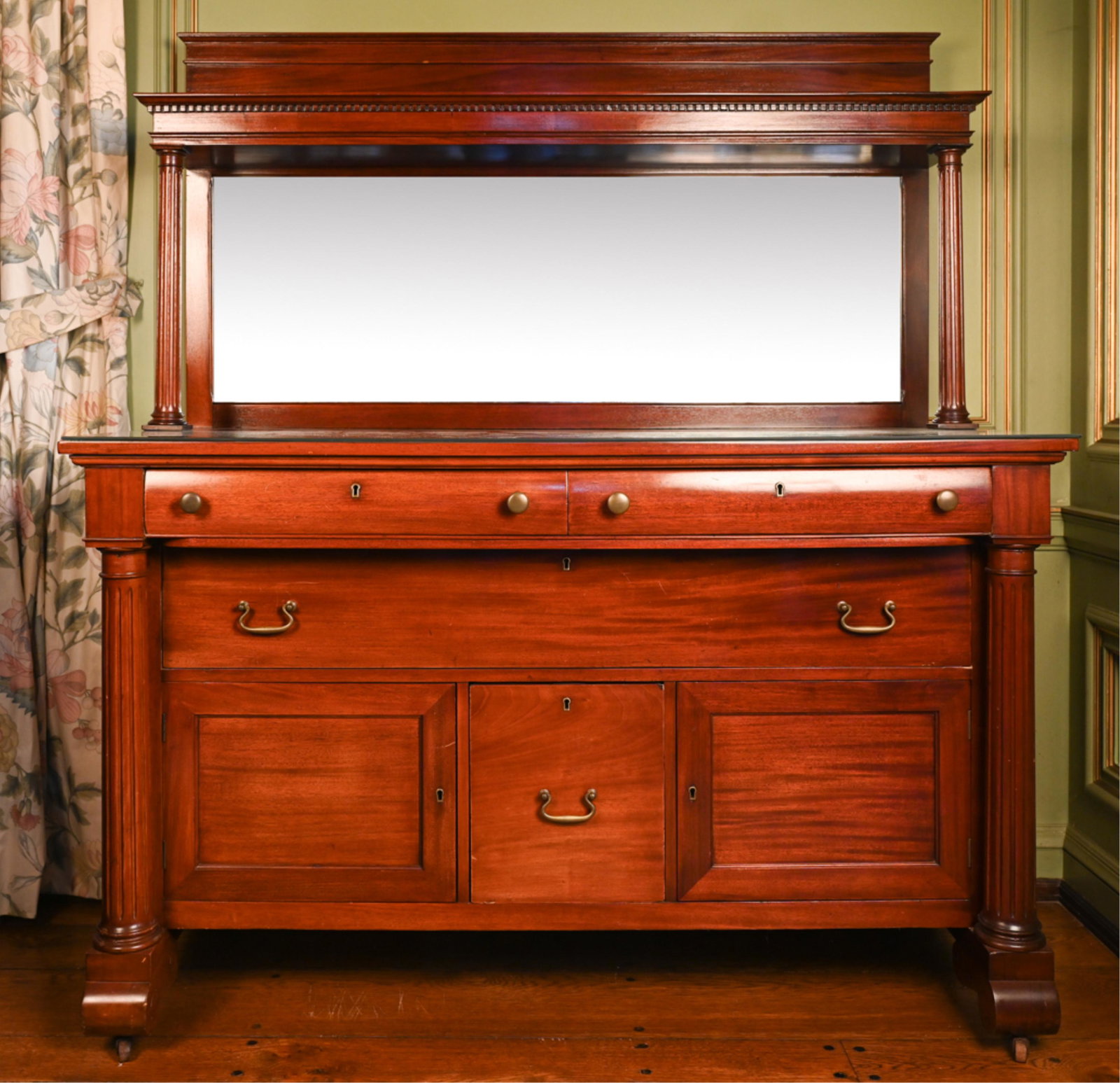 EMPIRE STYLE SERVER (1 of 9)