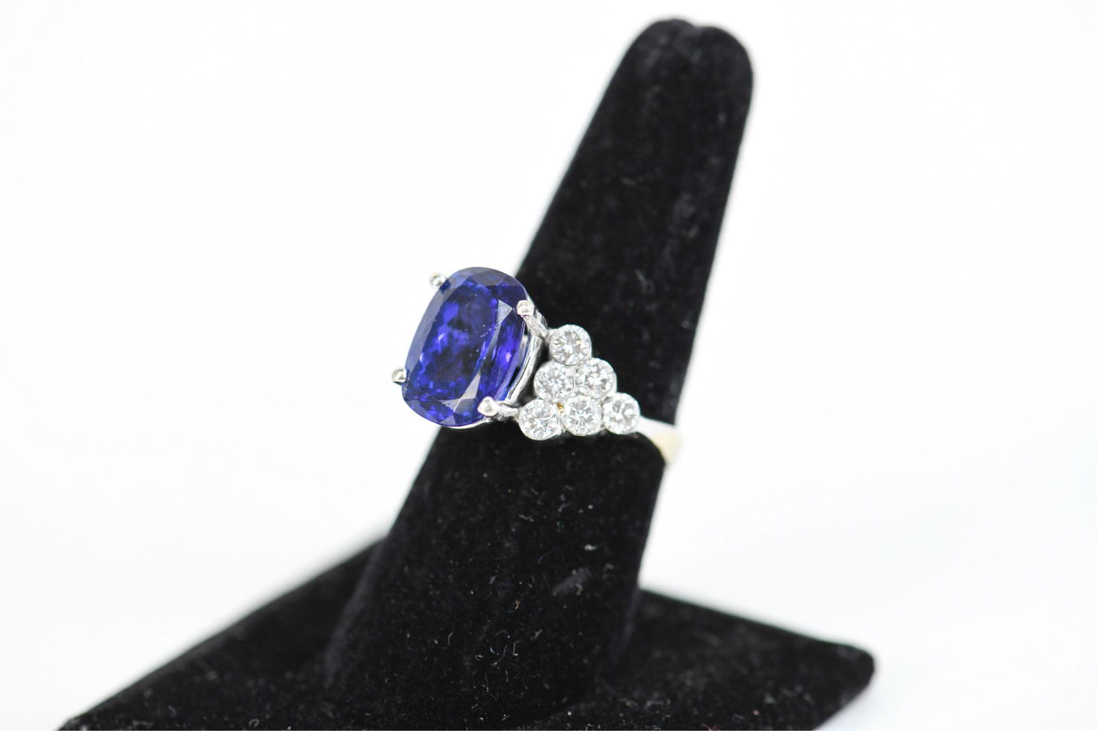 18K GOLD, DIAMOND & TANZANITE COCKTAIL RING (1 of 8)