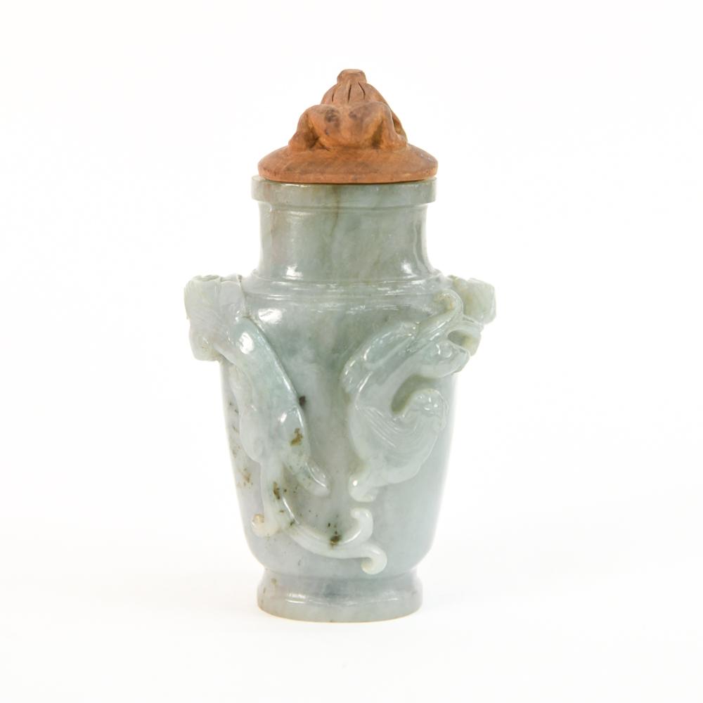CHINESE CARVED JADE VESSEL (1 of 11)