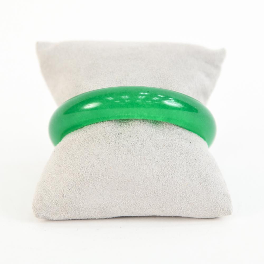 CHINESE JADE BANGLE BRACELET (1 of 3)