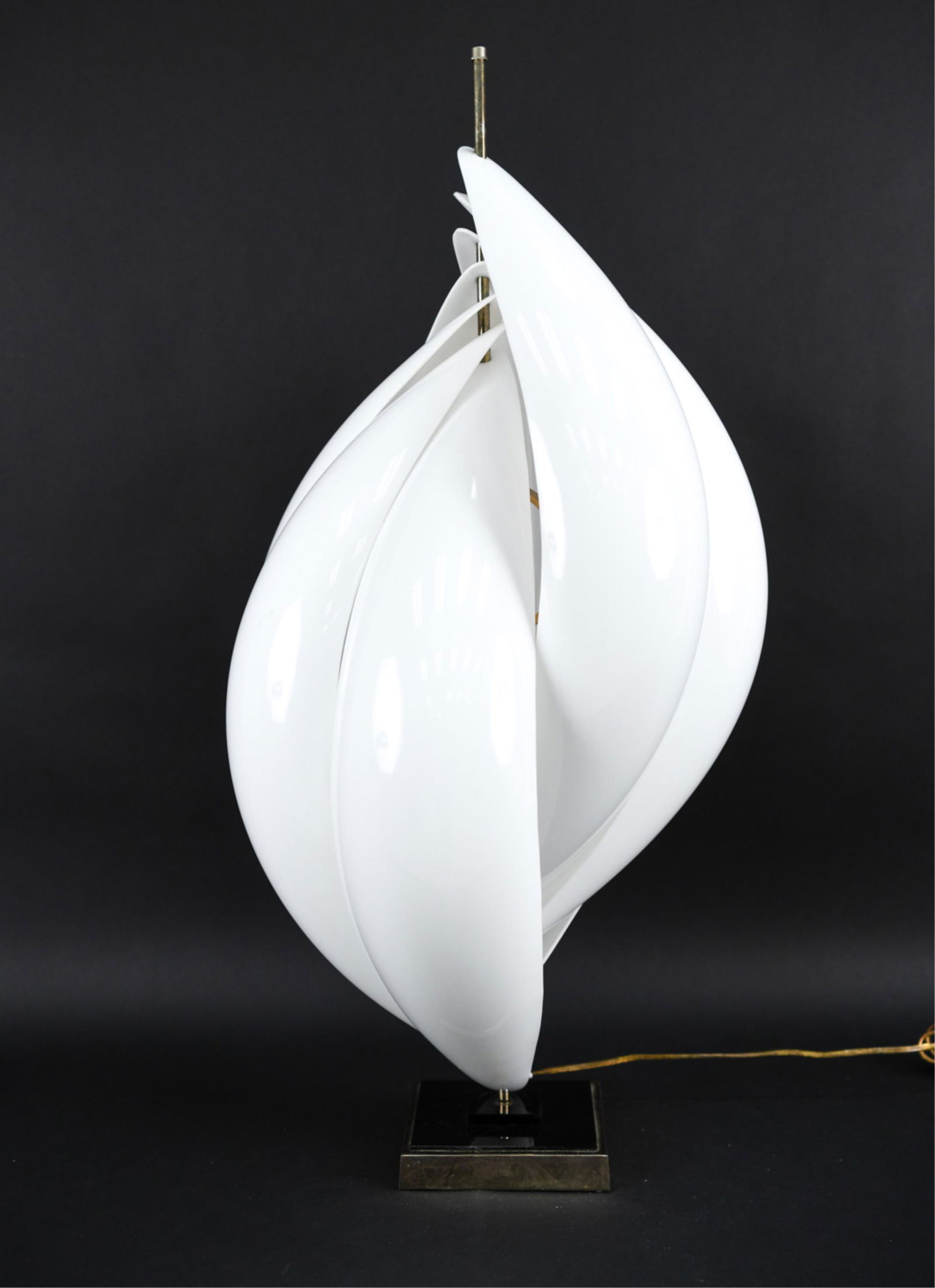 ROGER ROUGIER ACRYLIC TABLE LAMP (1 of 13)