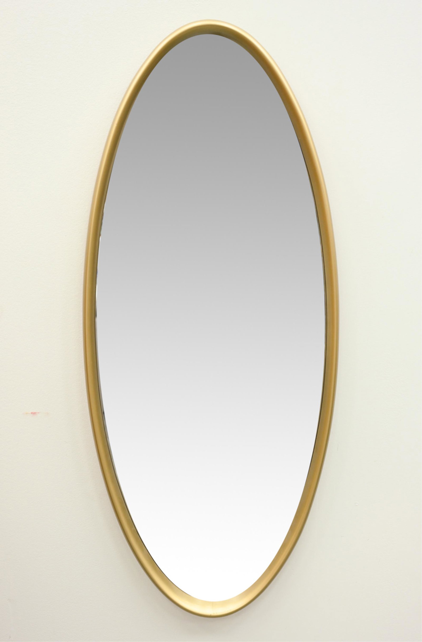 MID-CENTURY LA BARGE GILT OVAL WALL MIRROR (1 of 7)