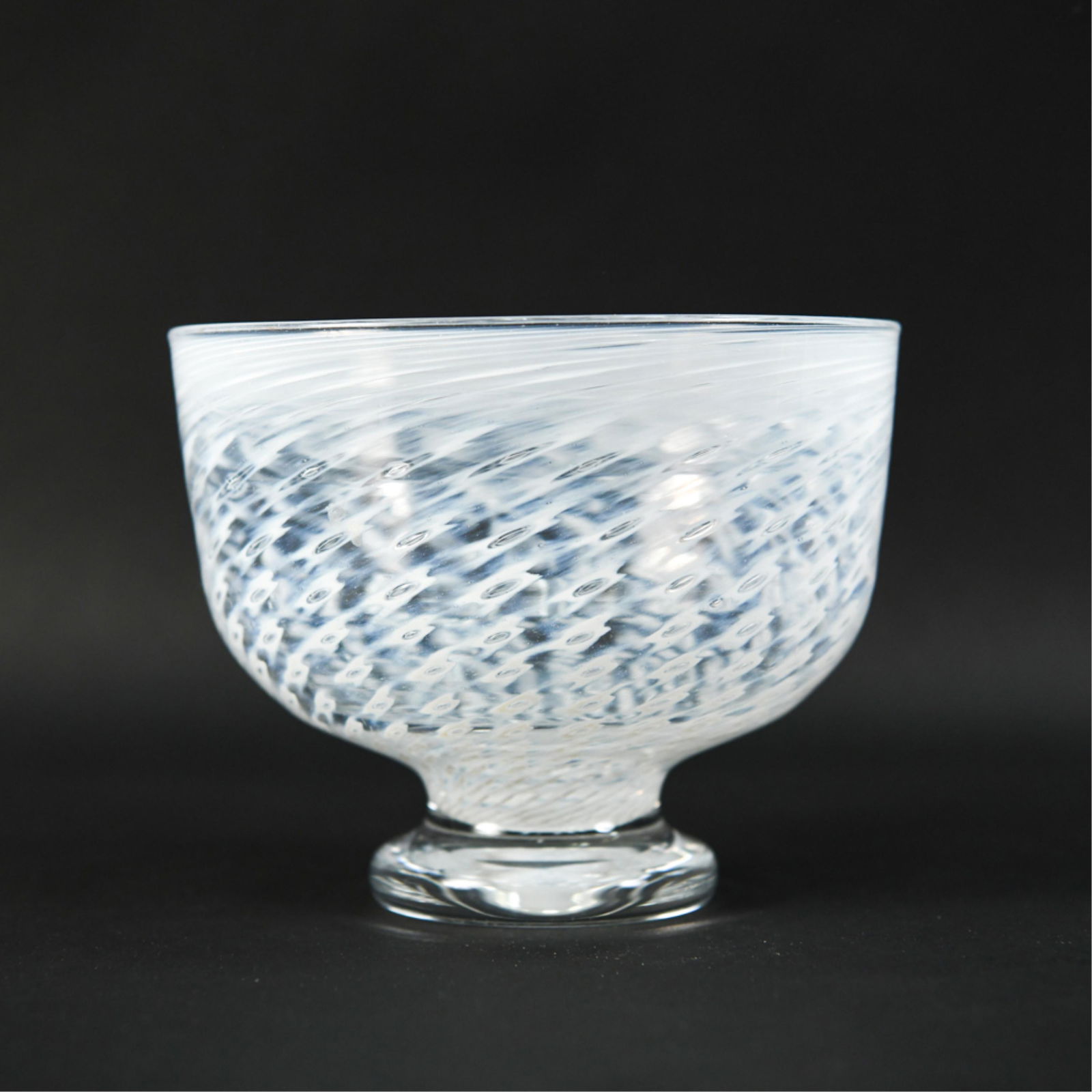 SIGNED BERTIL VALLIEN KOSTA BODA ART GLASS BOWL (1 of 5)