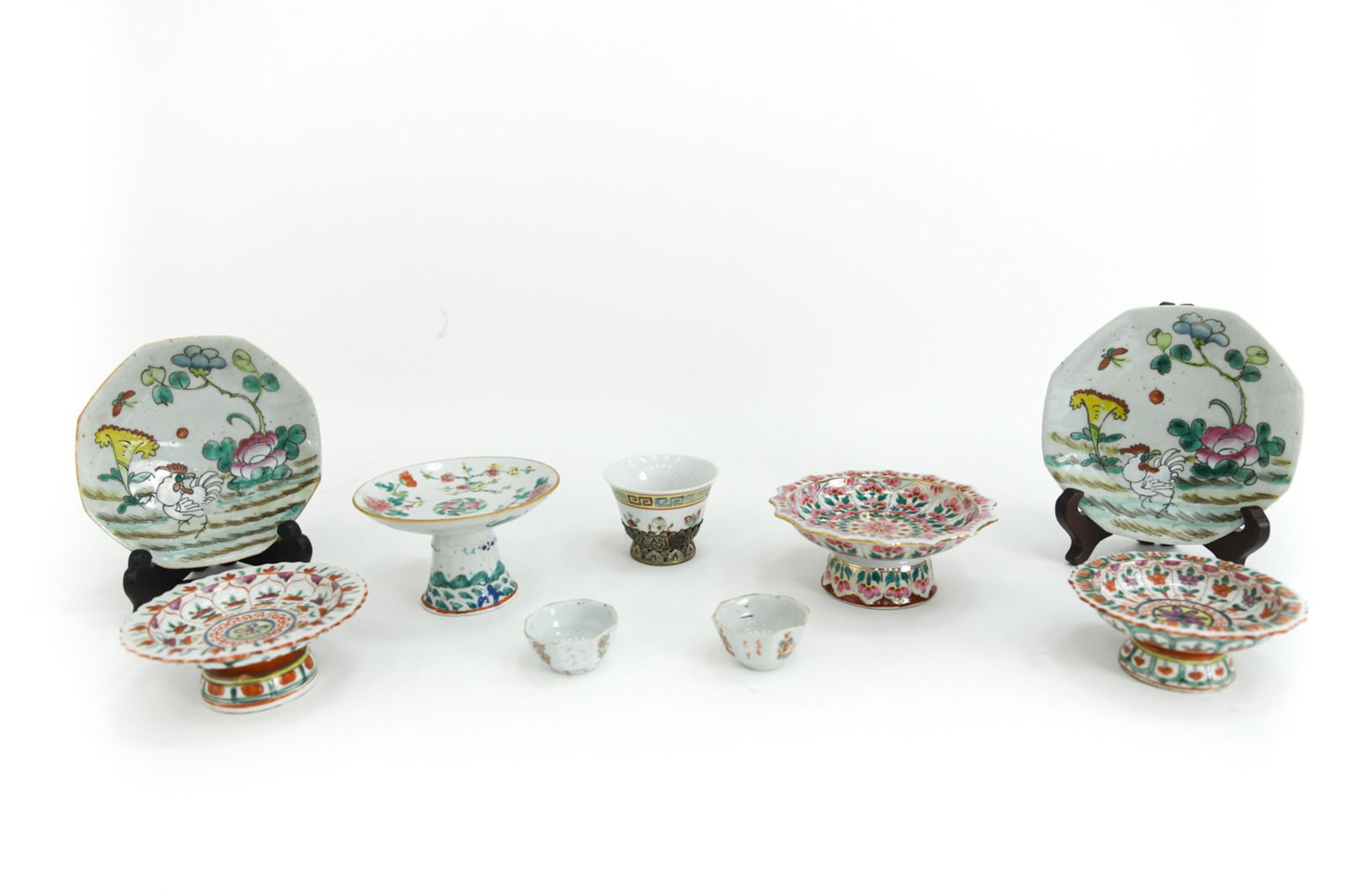 GROUPING OF VINTAGE & ANTIQUE ASIAN PORCELAIN (1 of 15)