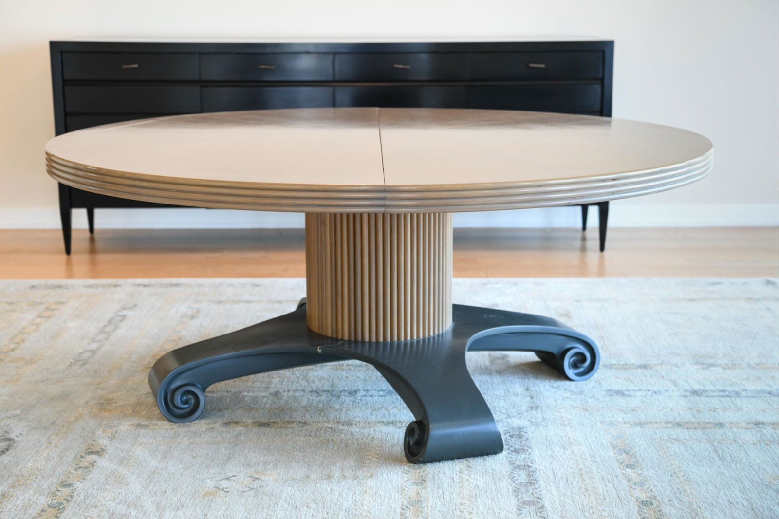 DONGHIA CARMELLA DINING TABLE (1 of 11)