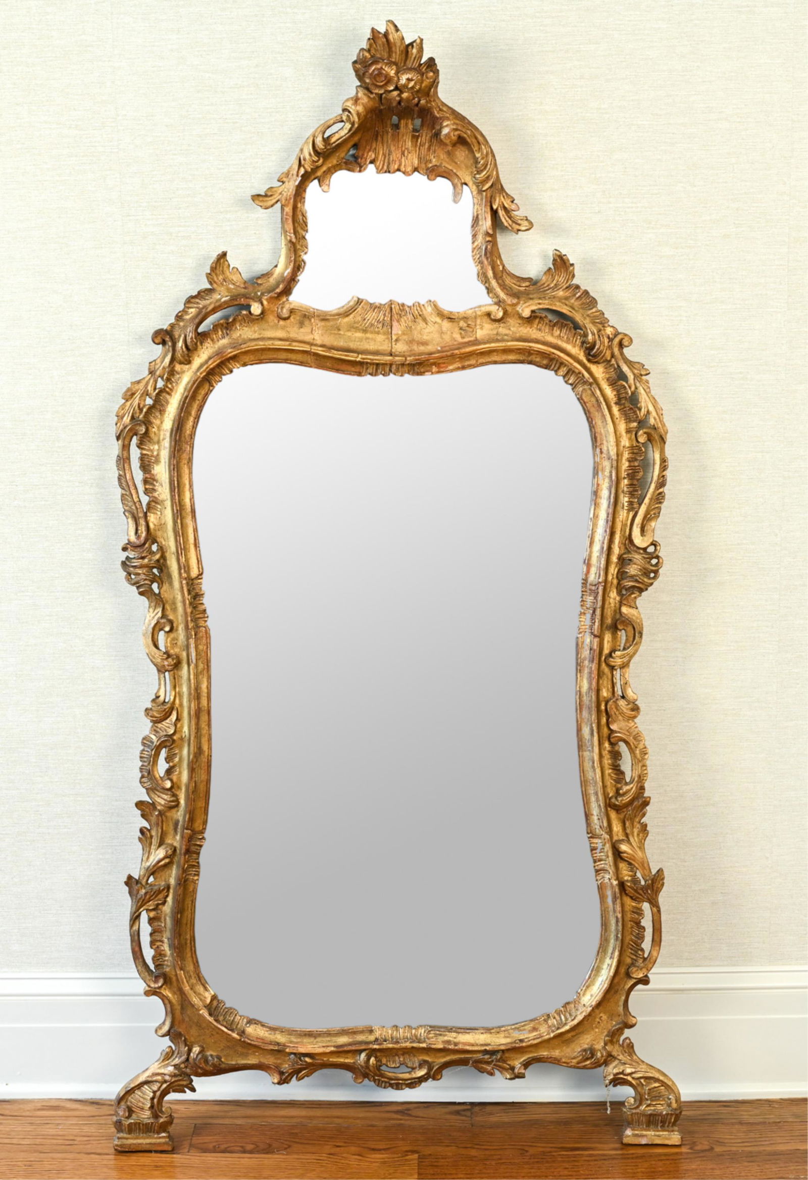 ORNATE CARVED FRAME MIRROR (1 of 12)