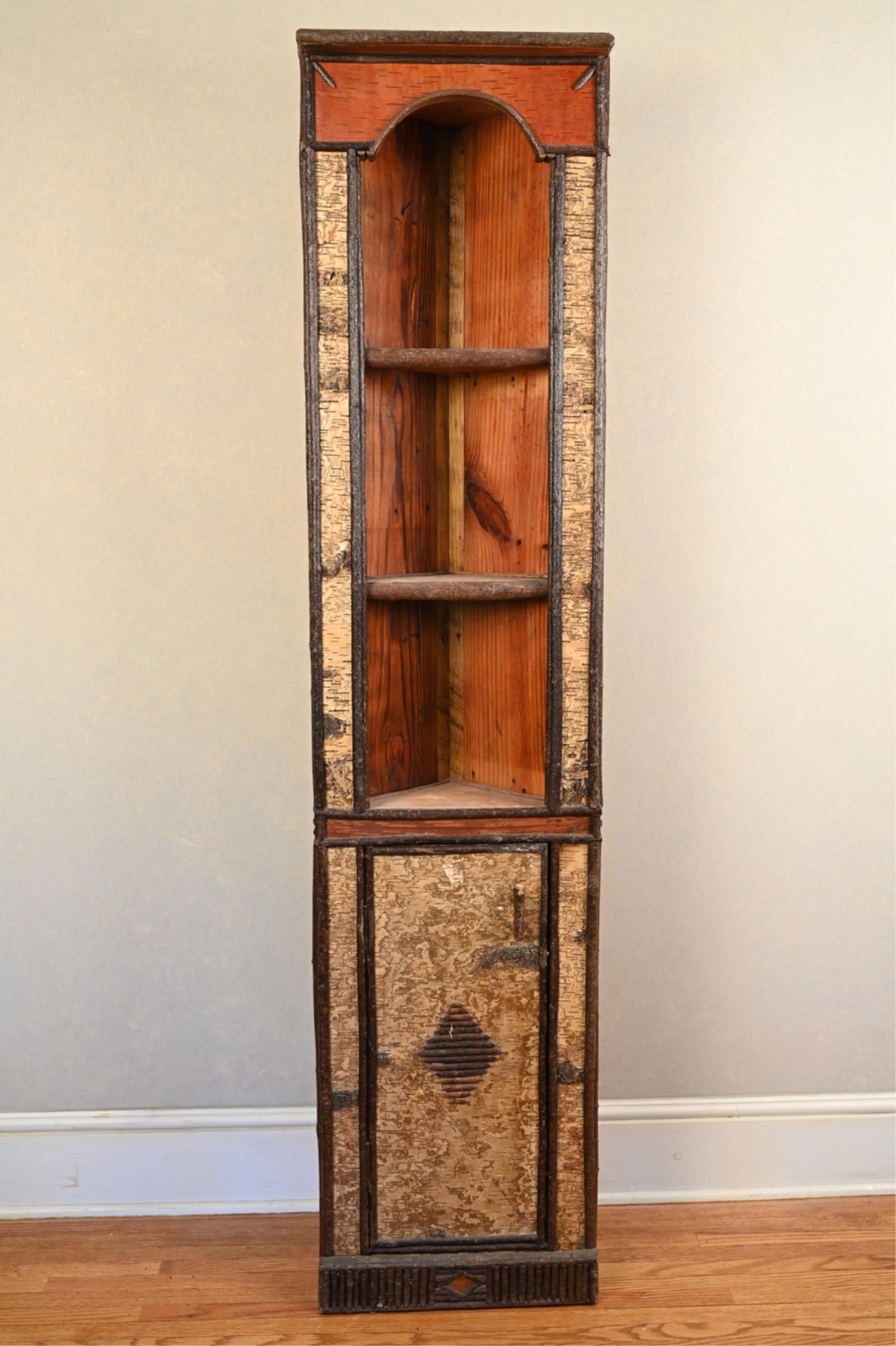 ADIRONDACK STYLE CORNER SHELF (1 of 9)