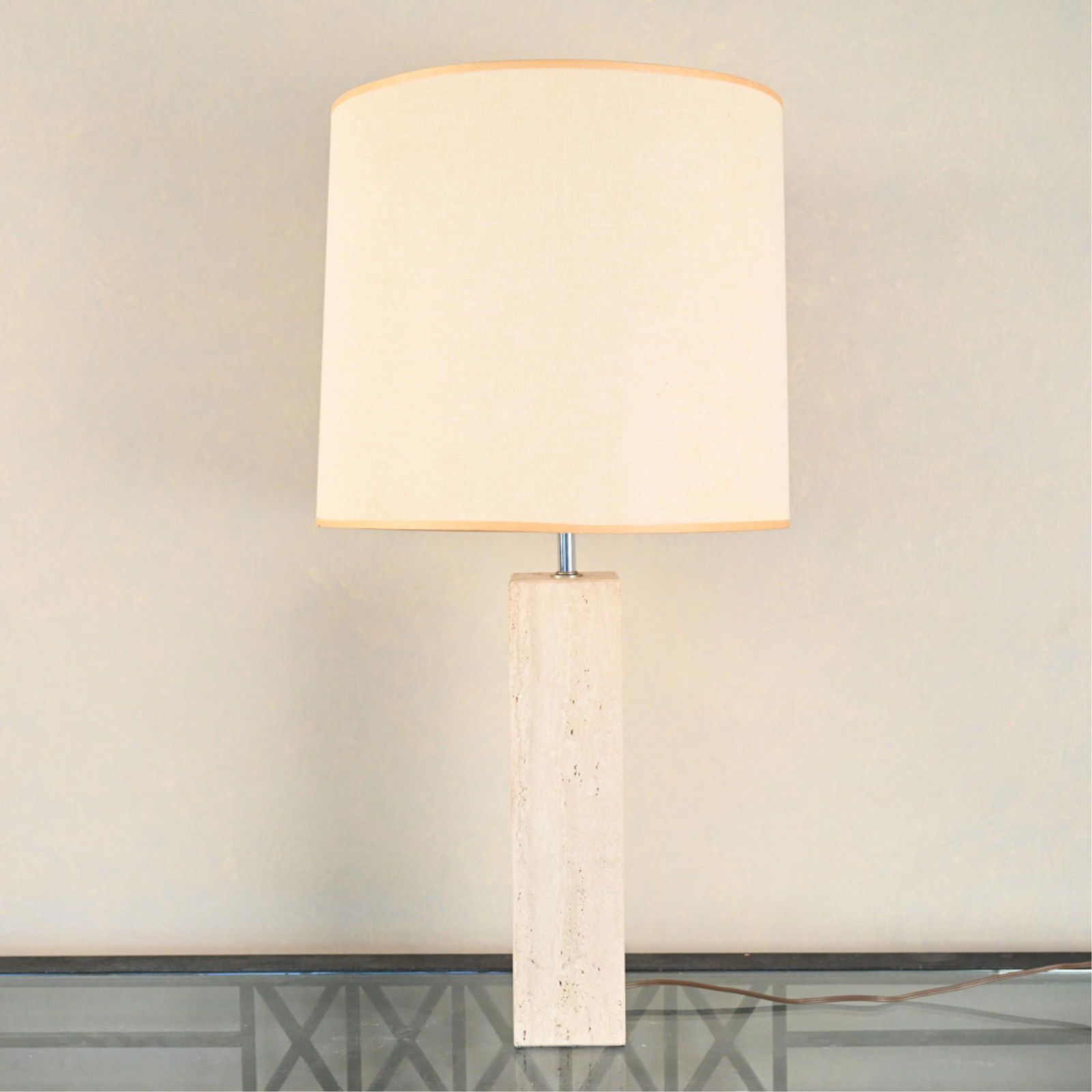 TRAVERTINE MONOLITH STYLE TABLE LAMP (1 of 13)