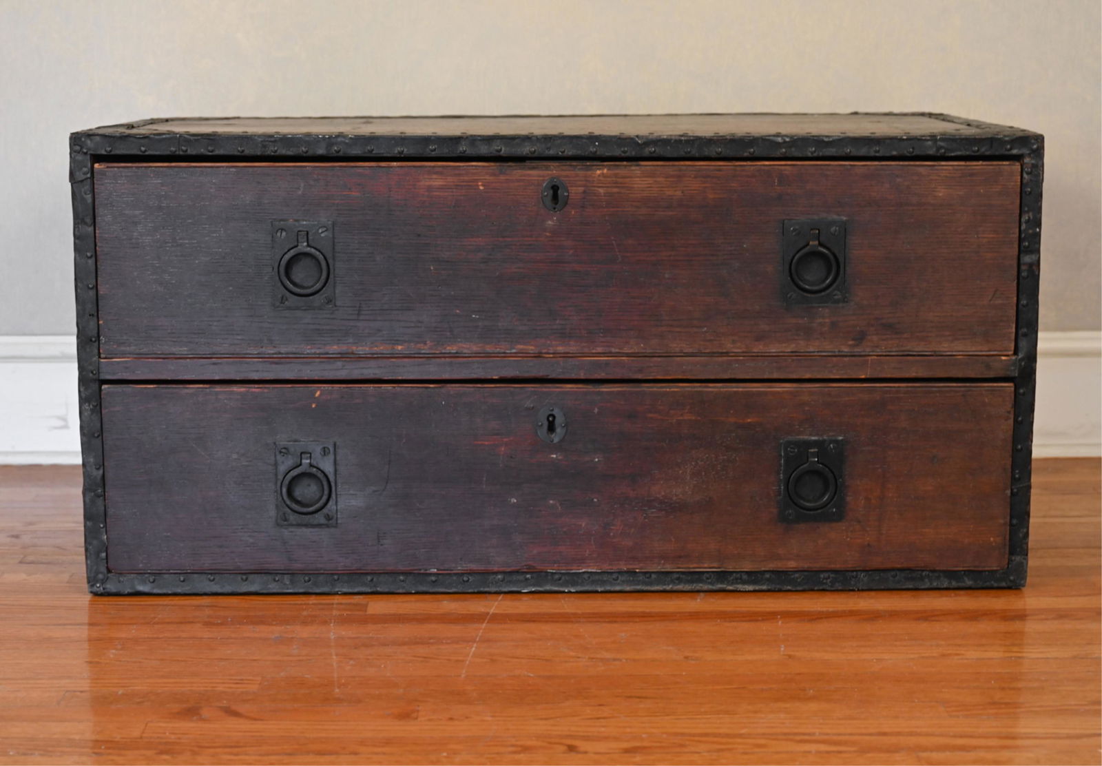ANTIQUE 2-DRAWER CAMPAIGN CHEST (1 of 13)