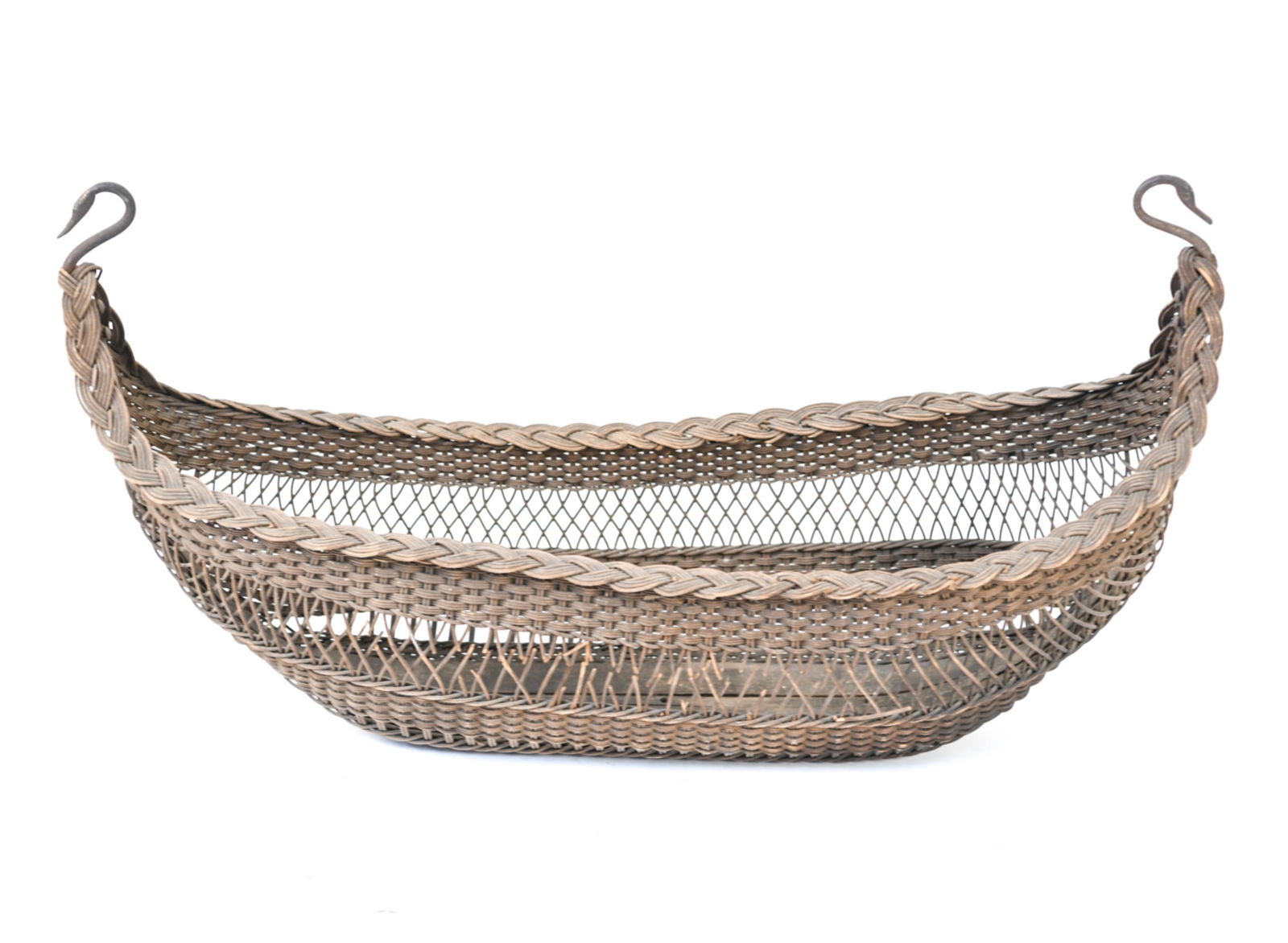 LARGE VICTORIAN WICKER SWAN CRADLE OR BASKET (1 of 11)