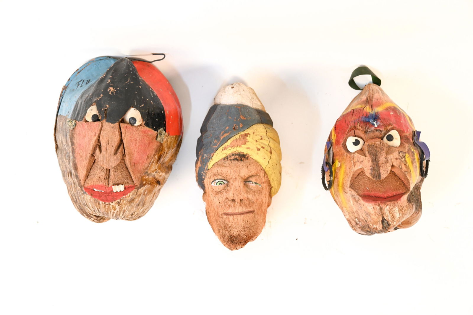 (3) VINTAGE COCONUT HEAD CARVINGS (1 of 18)